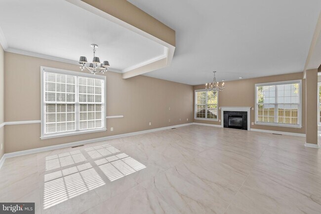Building Photo - 7722 Yalta Way