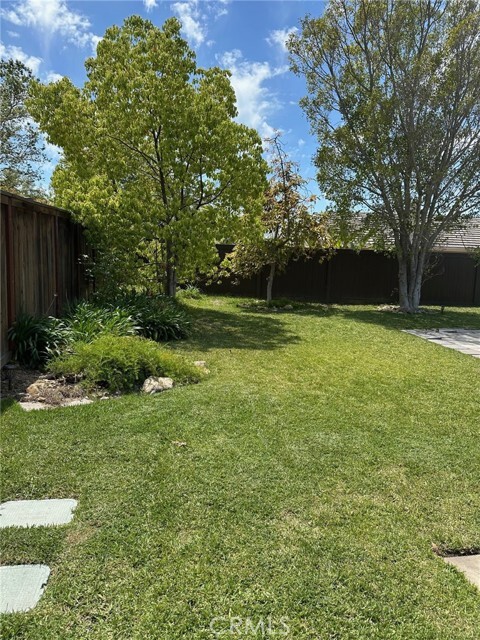 Building Photo - 21195 Country Farm Ln