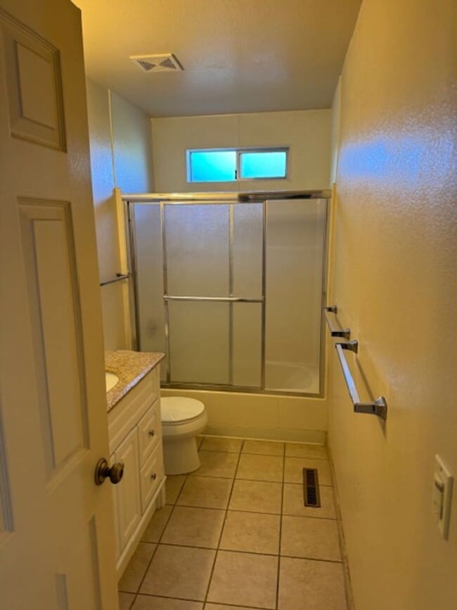 Building Photo - Rental in Northwest Reno!