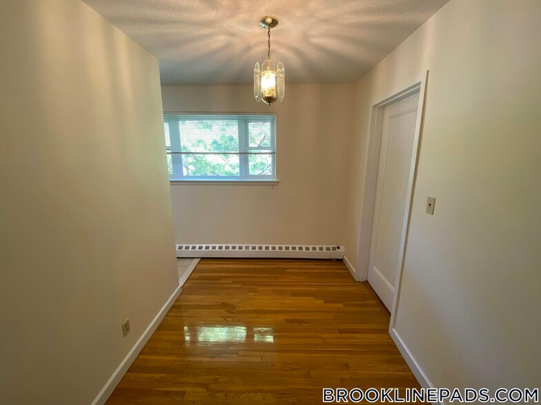 Building Photo - 59 Parkman St