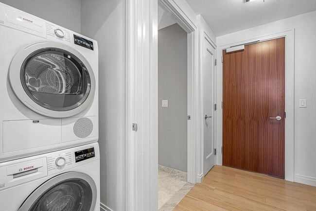 Building Photo - 133 Seaport Blvd