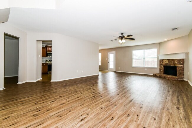 Building Photo - 908 Matthew Ln