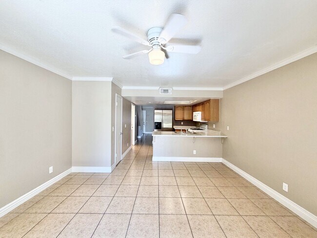 Building Photo - AVAILABLE NOW!! 3 Bedroom / 2 Bathroom Townhouse with pool in Cathedral City