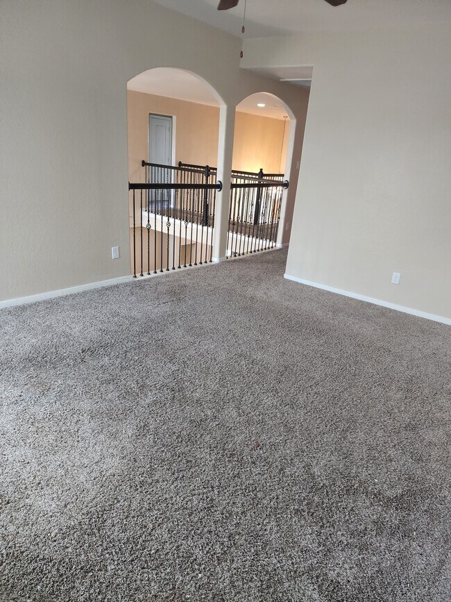 Building Photo - 25619 Anvil Iron Ln