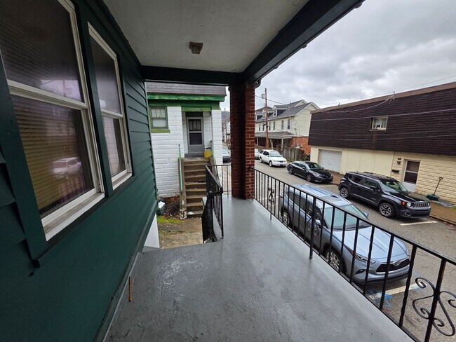 Building Photo - 4 Bedroom House for Rent in Shaler Schools !