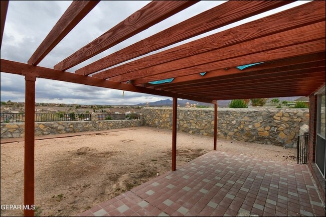 Building Photo - 7089 Black Ridge Dr