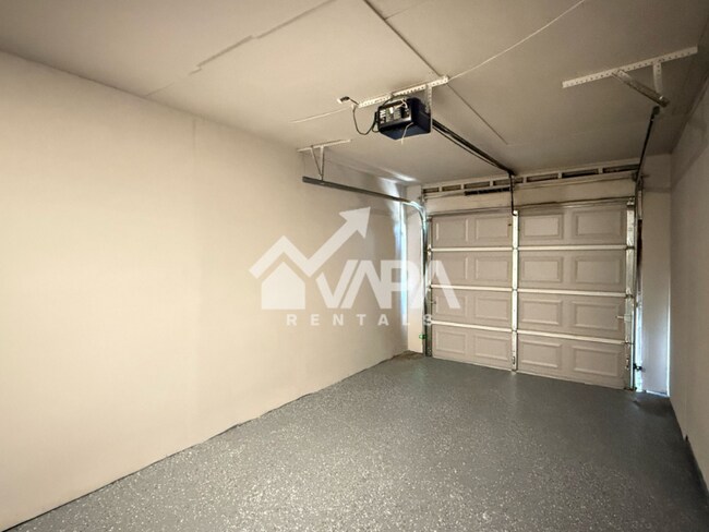 Building Photo - 7126 Pineville Rd