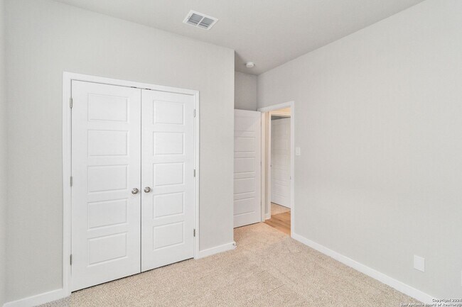 Building Photo - Luxury 3-Bed, 2-Bath in Buda, TX!