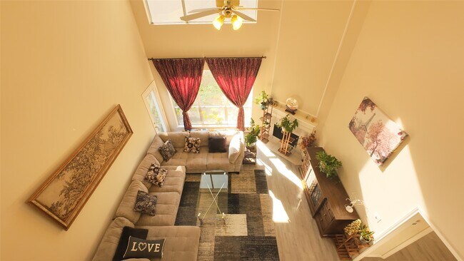 Building Photo - 4111 Creek Ridge Ln