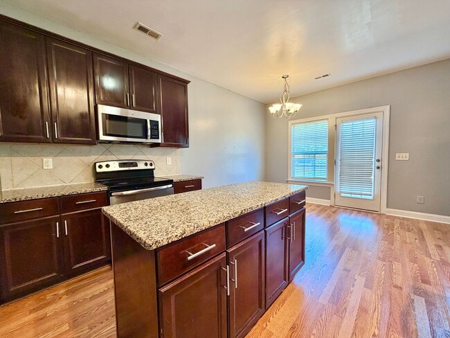 Building Photo - Spacious 3BR/2.5BA Home on Quiet Cul-de-Sac in Knightdale's Churchill Community