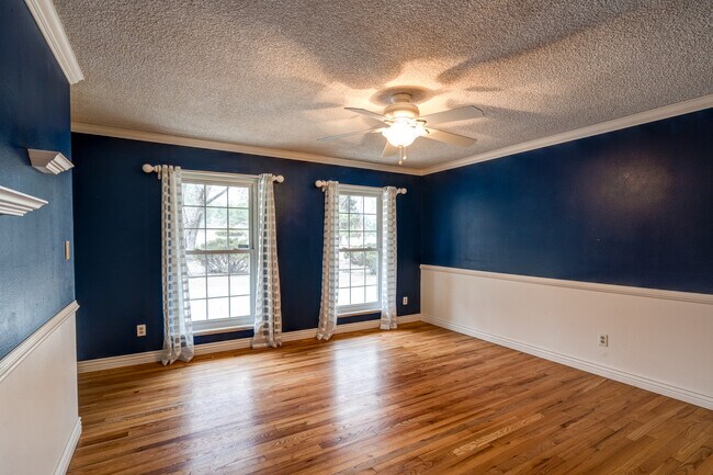 Building Photo - 7137 Milner Dr