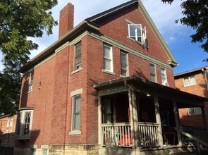 Building Photo - 290 E 15th Ave