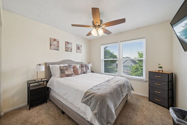 Building Photo - 4609 Metcalf Ct