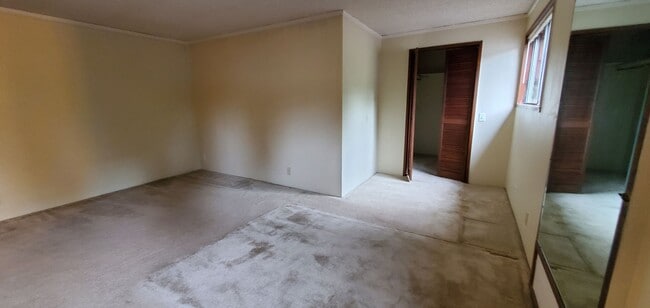 Building Photo - Fantastic Sylvan Setting off Ballinger Lake Forest Park