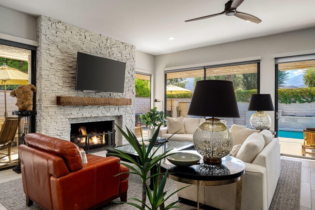 Building Photo - 76 Princeton Dr