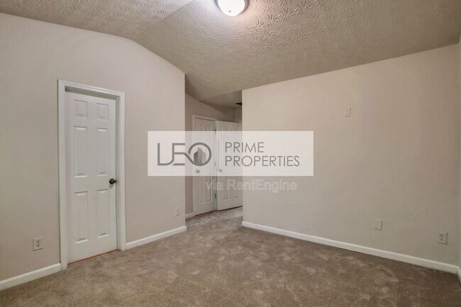 Building Photo - 2842 Vining Ridge Terrace