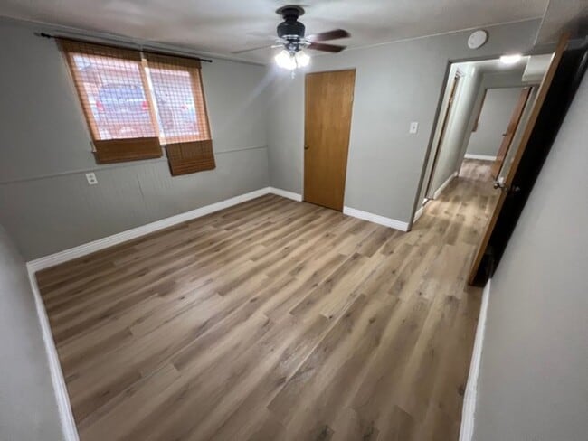 Building Photo - Gorgeous 2 Bedroom home close to Sloan's Lake and Downtown!