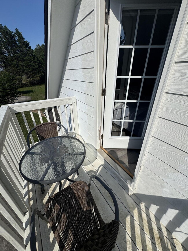 Building Photo - "Charming Furnished Studio Apartment Retreat in Valley Head – Cozy 300 Sq Ft!"