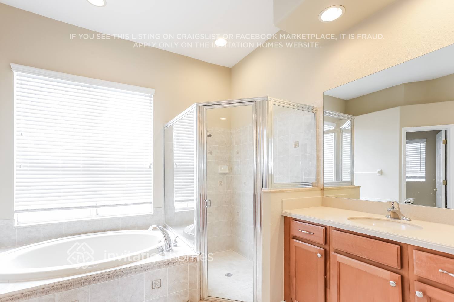Building Photo - 1620 Mountain Ash Way