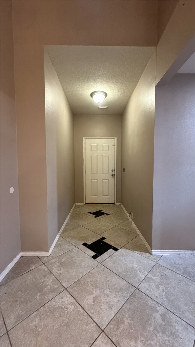 Building Photo - 4835 Windy Bluff Ct