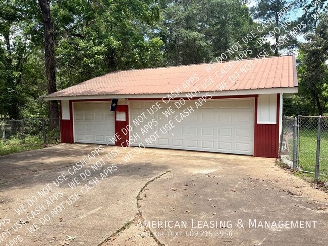 Building Photo - 747 Brookwood Dr