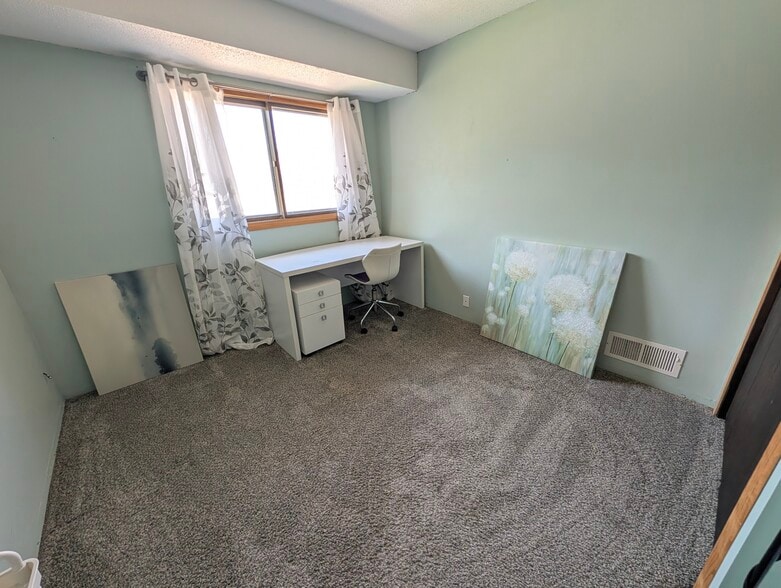 Building Photo - 4462 Woodgate Pt