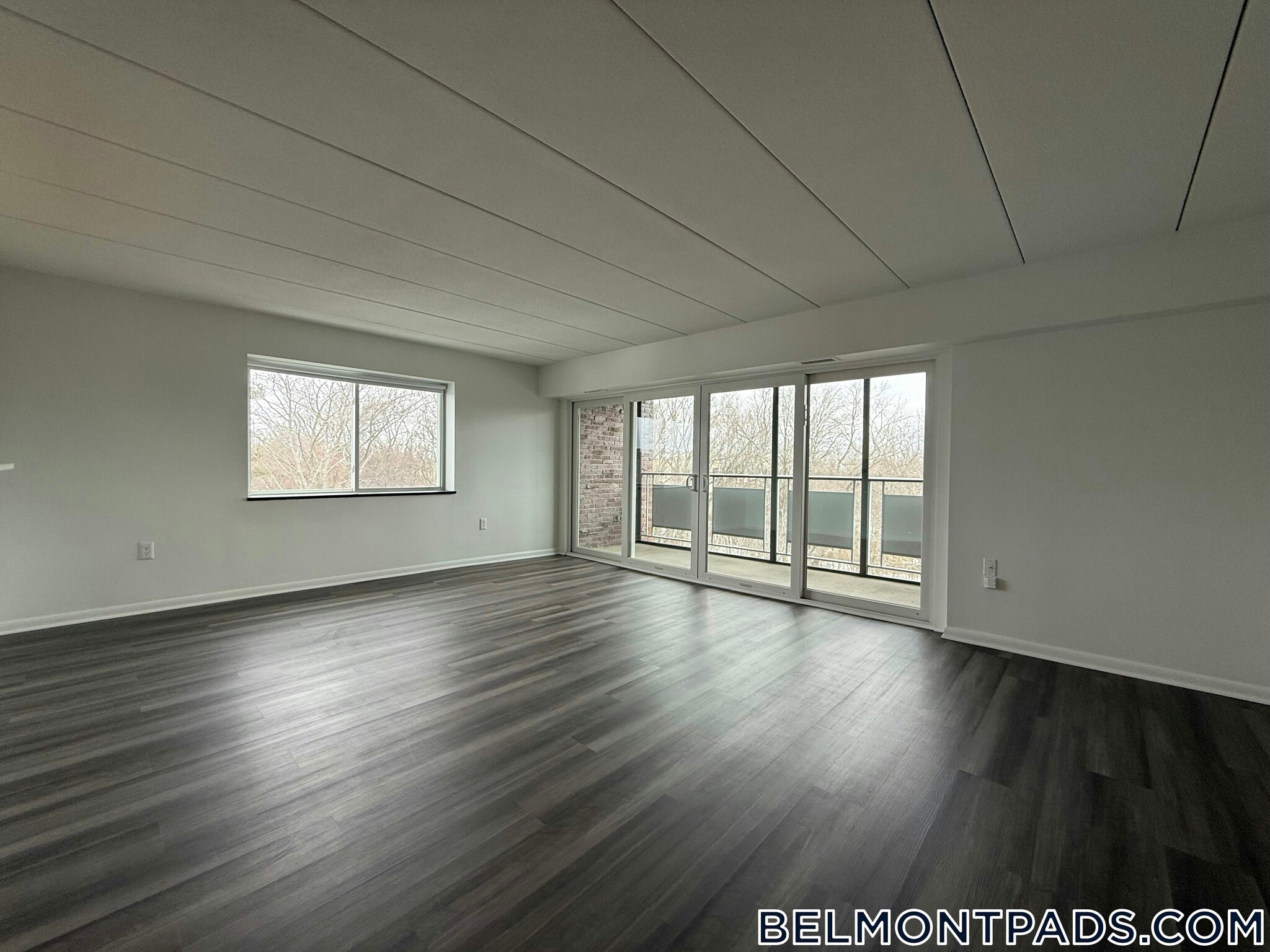 Building Photo - 55 Hill Rd