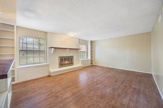 Building Photo - 553 Trailcrest Dr