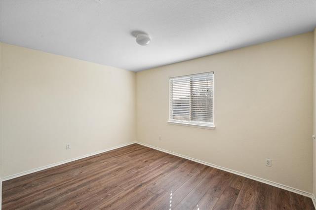 Building Photo - 1049 Triple Crown Dr