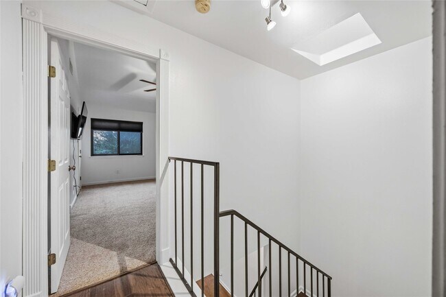 Building Photo - 2100 Commonwealth St