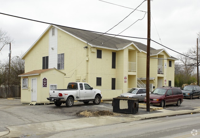 Building Photo - Sulphur Springs Apartments