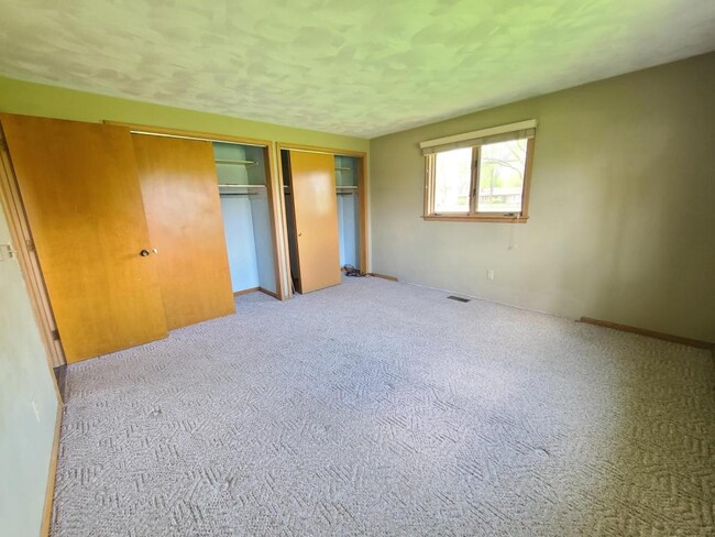 Building Photo - 13212 Leo Rd