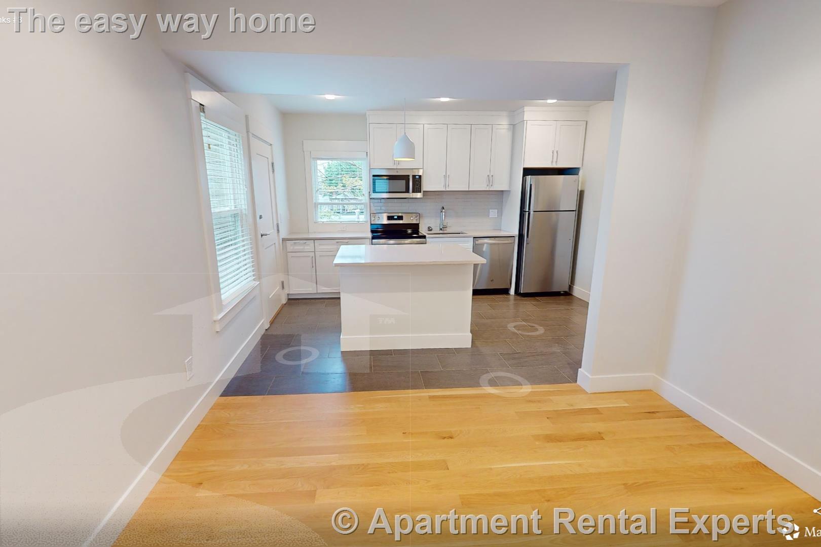 Building Photo - 208-210 Banks St Unit #3