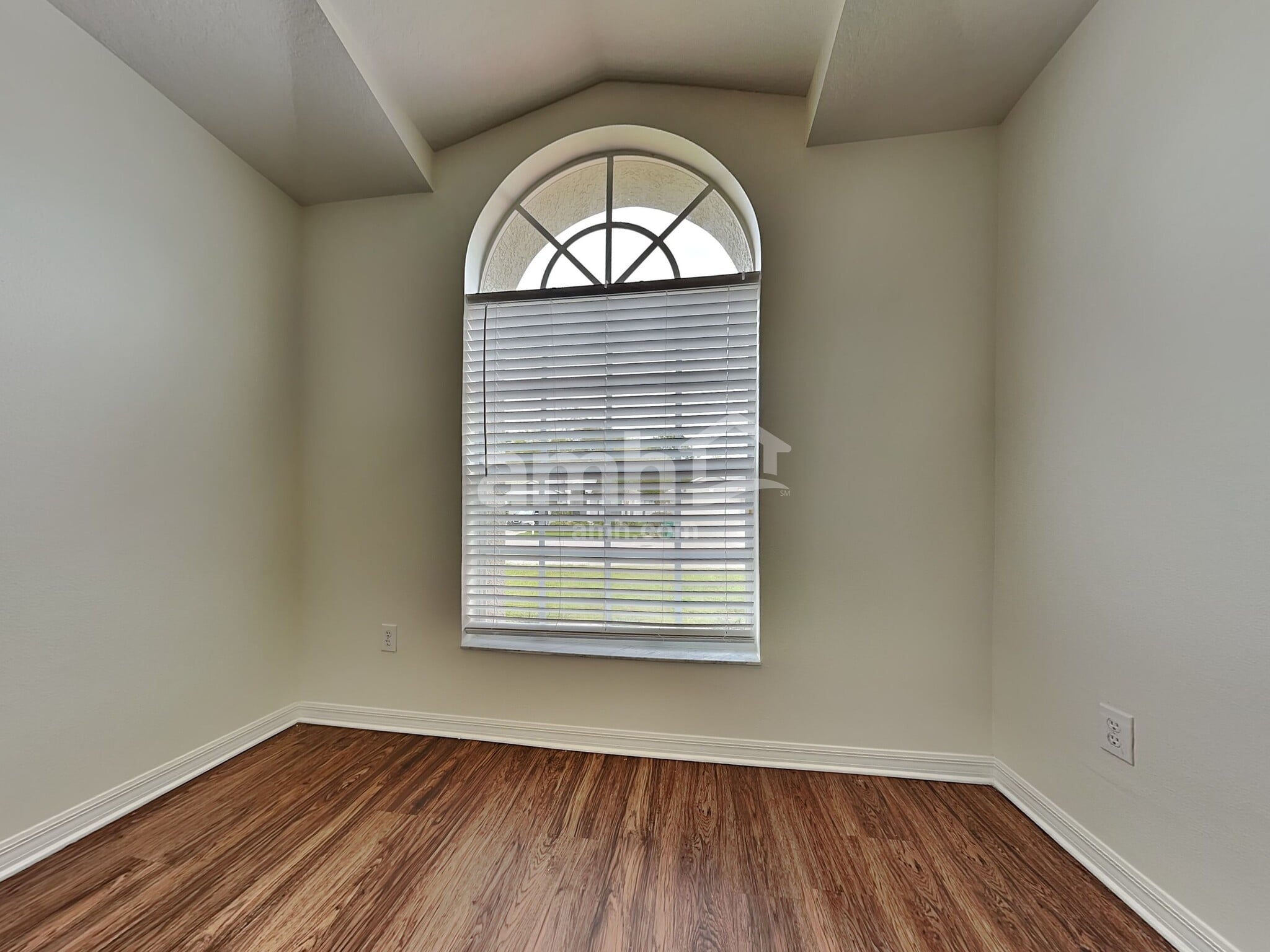 Building Photo - 30734 Midtown Ct