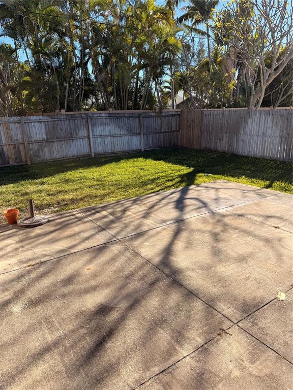 Building Photo - 460 82nd Ave