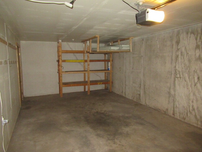 Building Photo - 221 Columbia Rd