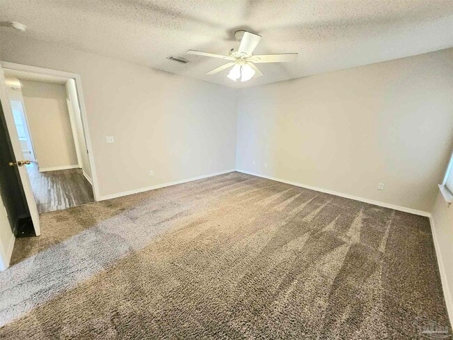 Building Photo - 3331 Two Sisters Wy