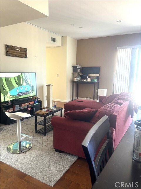 Building Photo - 155 S Oxford Ave