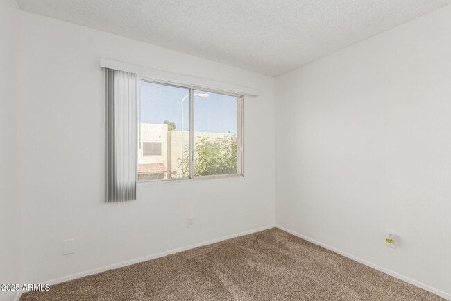 Building Photo - 4764 W Palo Verde Dr