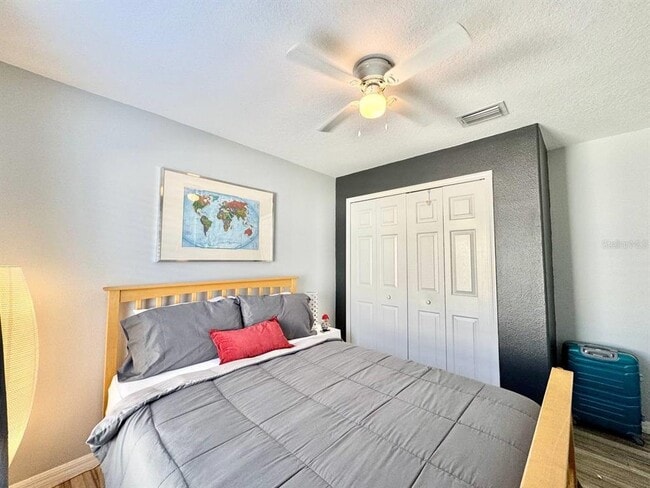 Building Photo - 30912 Bridgegate Dr