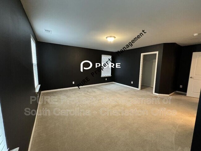 Building Photo - 154 Hickory Ridge Way