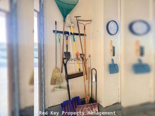 Building Photo - 739 Elk Meadow Loop