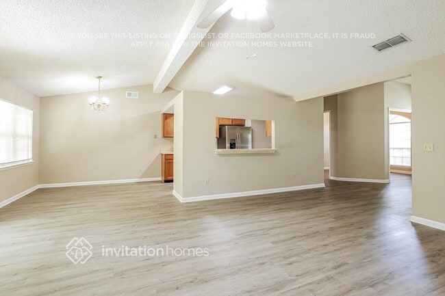 Building Photo - 11868 Gran Meadows Way