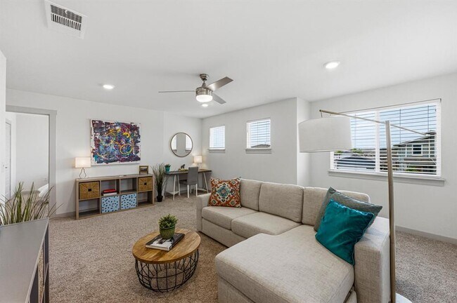 Building Photo - 7511 Traylor Cv