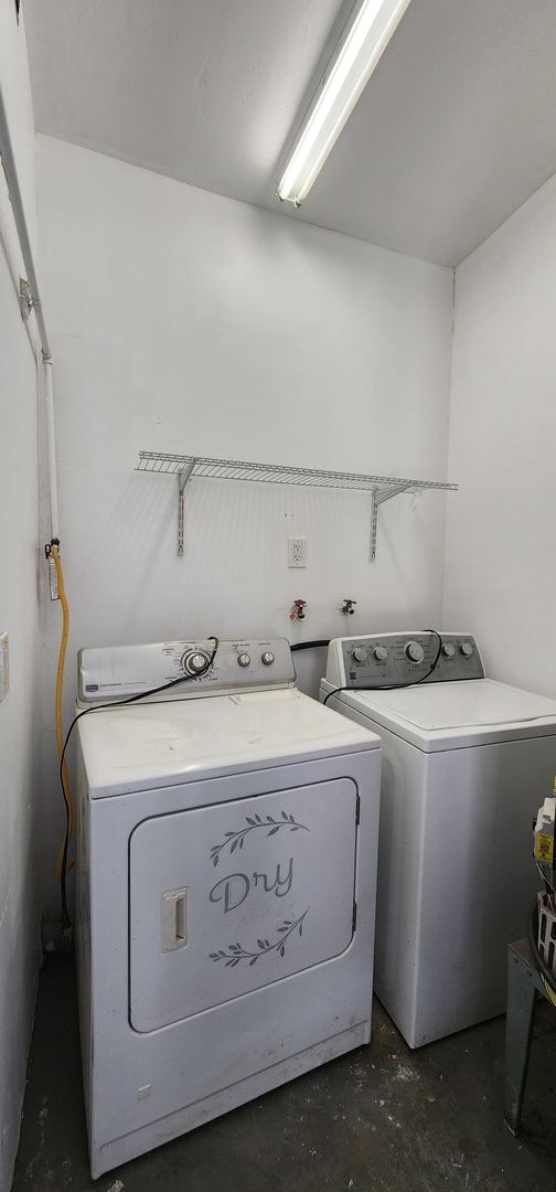 Building Photo - $500 Move in Special!! Spacious 3bdr house near College Grove!