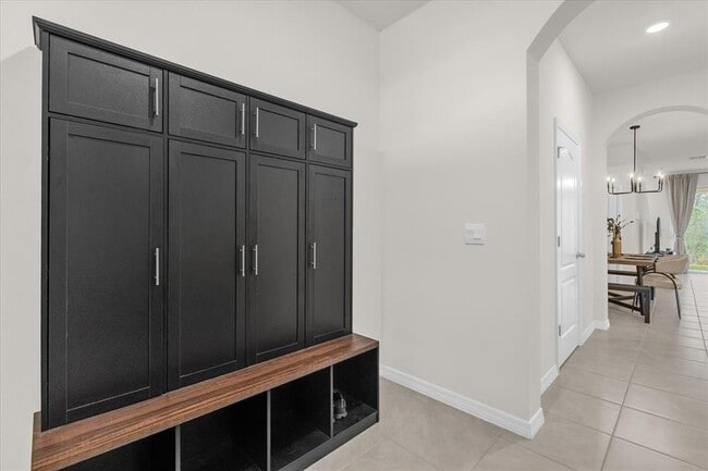 Building Photo - 110 Reena Dr