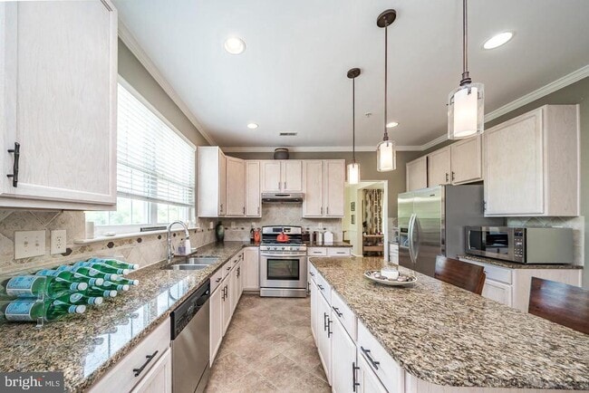 Building Photo - 1401 Windjammer Ct