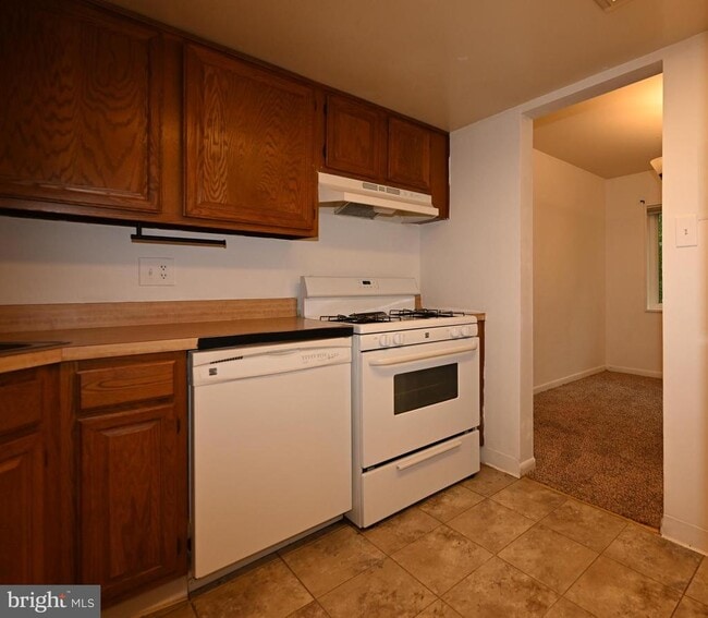 Building Photo - 1532 Northgate Square