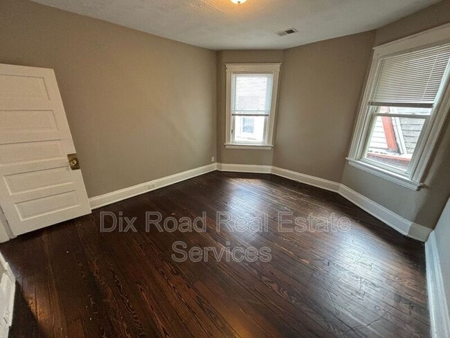 Building Photo - 2215 Mcgregor Pl