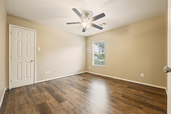 Building Photo - 14103 Micmac Ct